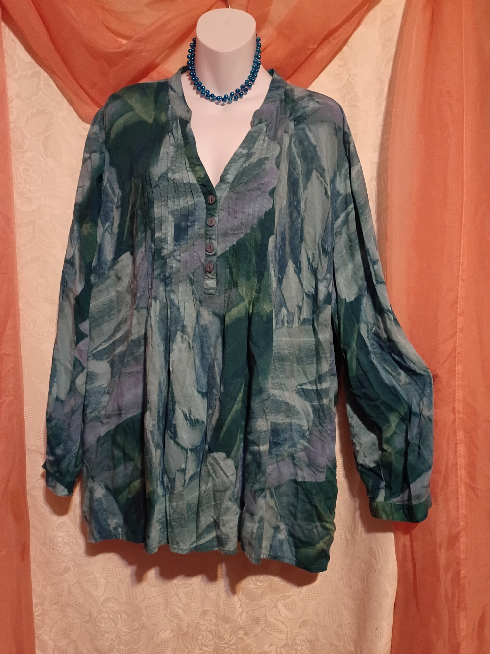 🛍️ BUNDLE ONLY🛍️Catherines Teal and Green Abstract Pintuck Button-Front Blouse